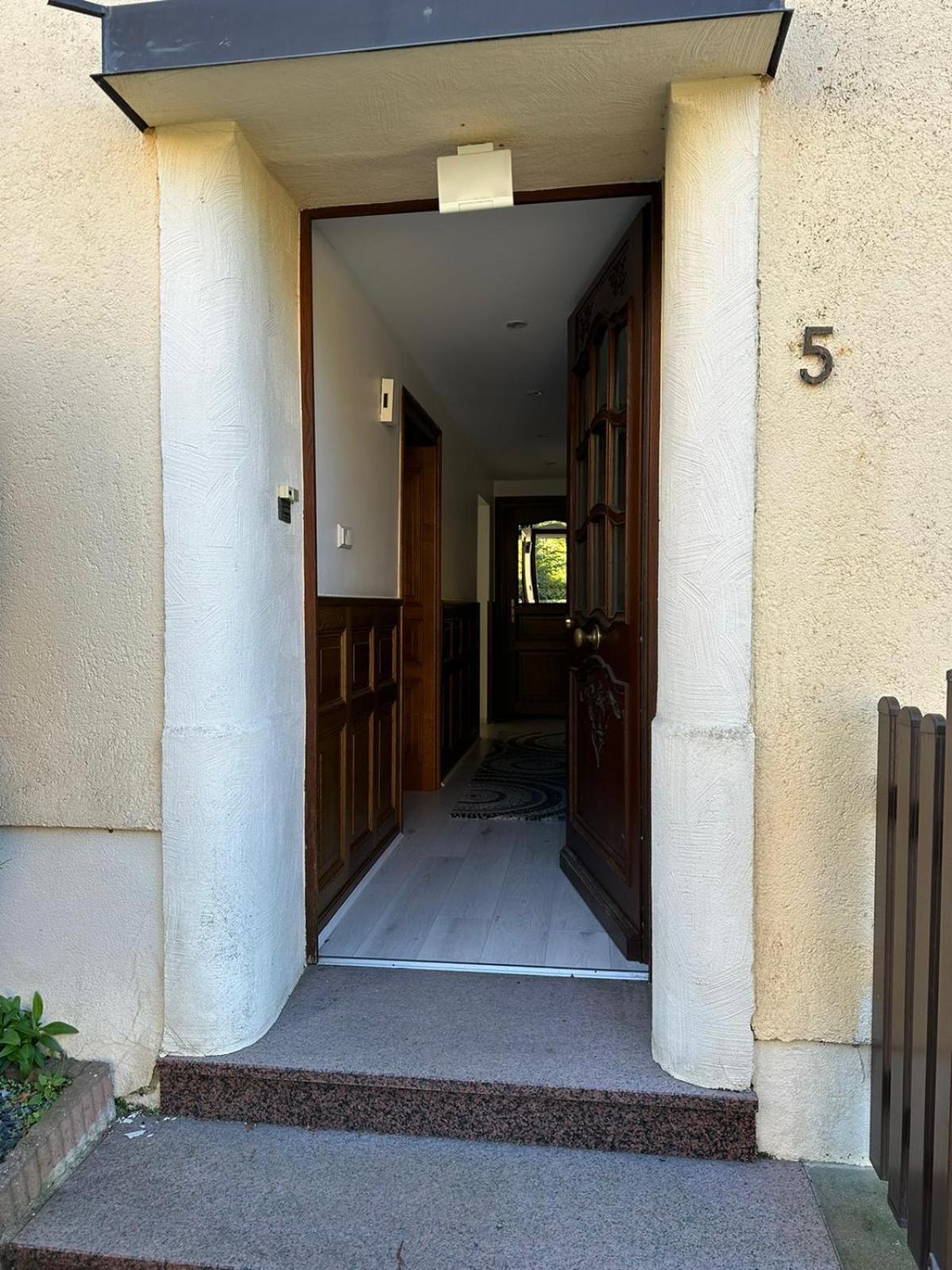 Dippach Cosy House B&B 외부 사진